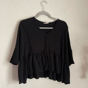 Chrysanthemum Boxy Ruffle Raw Hem Blouse M Black